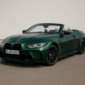 BMW M4 Competition xDrive konvertibel i grøn – sportsvogn med AWD, fleksibel leasing, hurtig levering hos LeasingBird.
