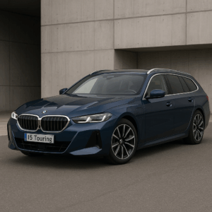 BMW i5 Touring plug-in hybridbil i blå – rummelig stationcar til fleksibel leasing hos LeasingBird med hurtig levering.