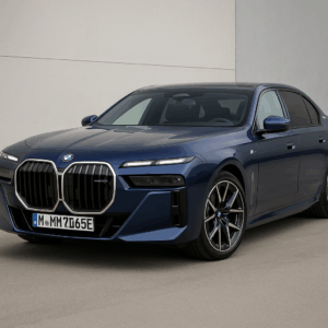 BMW i7 M70 xDrive i blå – rummelig premium elbil med lynhurtig levering, fleksibel leasing på LeasingBird.