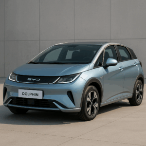 BYD Dolphin elbil i lyseblå – kompakt og energieffektiv model til enkel, hurtig og fleksibel leasing hos LeasingBird.
