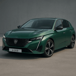 Peugeot E-308 elbil i grøn – kompakt hybridbil til fleksibel leasing hos LeasingBird med hurtig, enkel levering